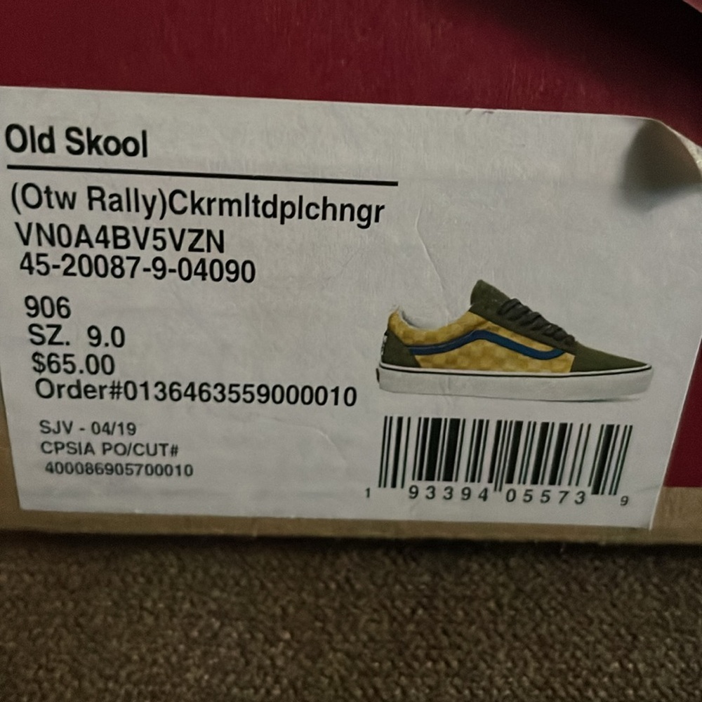 Vans - Picture 5 of 6